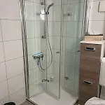 아파트 Waldstadt Homes, 이제를론