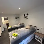 아파트 Waldstadt Homes, *