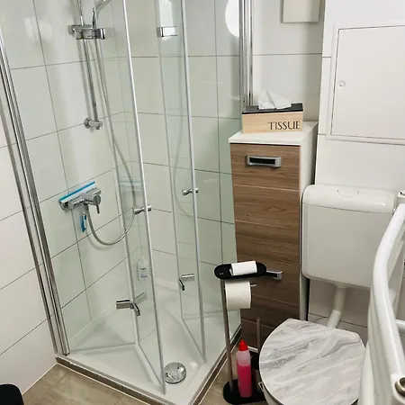 Waldstadt Homes, Apartment *