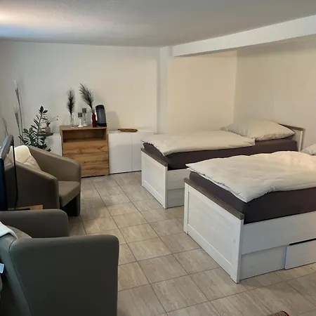 Waldstadt Homes, Apartment