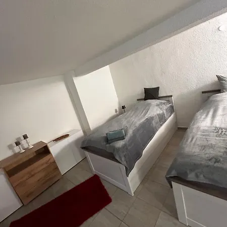 Waldstadt Homes, * Iserlohn