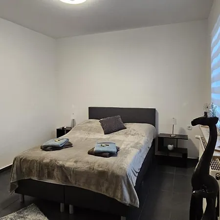 Waldstadt Homes, Apartment